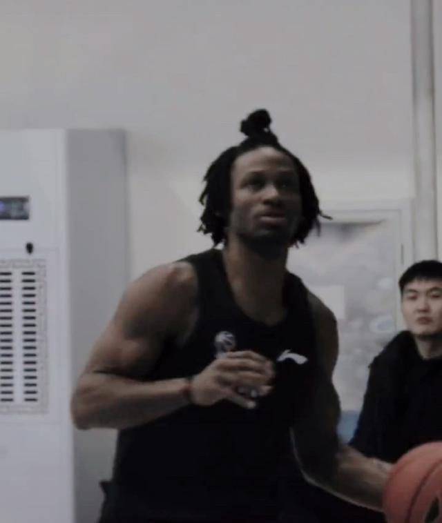 伊伊直播